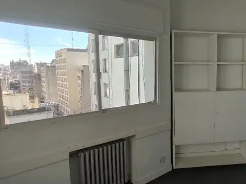 Oficina 7 ambientes con 2 baños