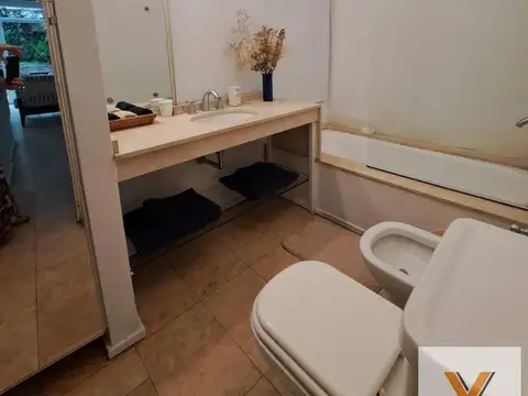 Depto Tipo Casa en Venta de 2 ambientes