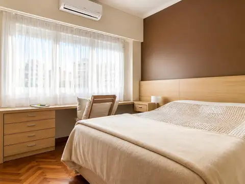 Departamento de 3 ambientes con dependencia en Centro