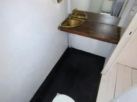 Local en Alquiler 75 años