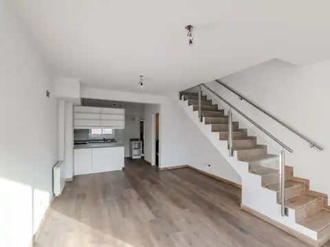 Julio San Dantas 3200, Piso 1