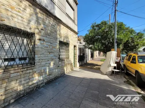 En Venta, Propiedad en block c/ 4 viviendas, Villa Martelli.