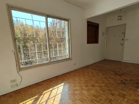 Arenales 3000, Piso 8