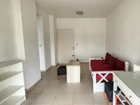 Av. Juan De Garay 2235