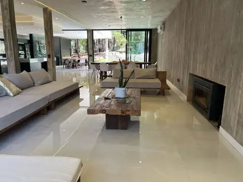 Casa en Alquiler Temporal en Costa Esmeralda, USD 770