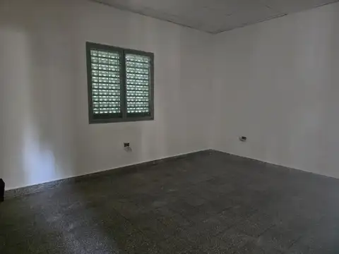 Casa 2 ambientes con 1 baño