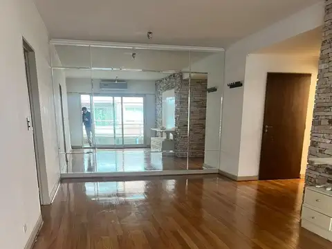 Departamento en Alquiler con 1 cocheras