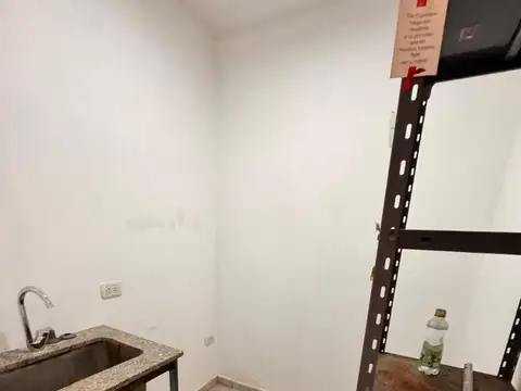 Excelente Galpón 500m2 en Zona Industrial de Loma Hermosa