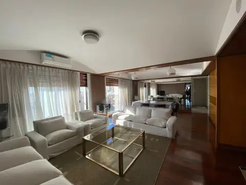 Departamento en Alquiler con 1 cocheras