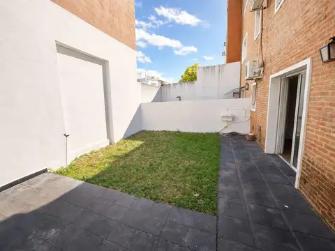 2 ambientes con jardín propio en San Isidro – Apto profesion