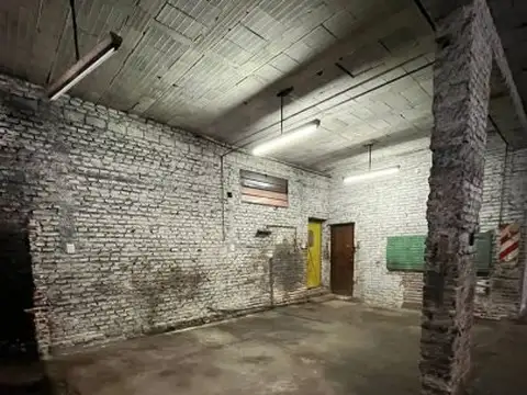 Galpon en Alquiler 10  mts Frente