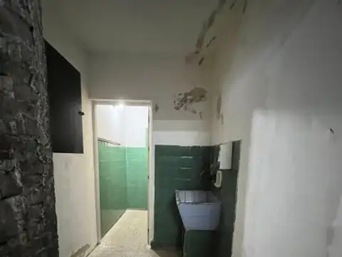 Galpon en Alquiler 17  mts Fondo