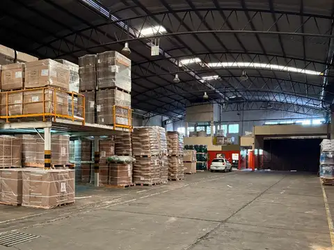 Galpon en Venta 120  mts Fondo