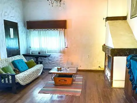 Casa Quinta 5 amb  con pileta y parque a minutos de la estacion de Moreno.