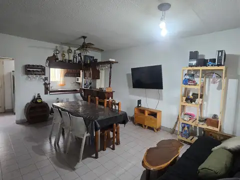 Depto Tipo Casa 4 ambientes con 1 baño