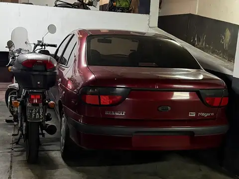 AMPLIA COCHERA EN VENTA EN ALMAGRO