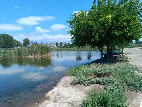 Terreno en Venta 30  mts Fondo