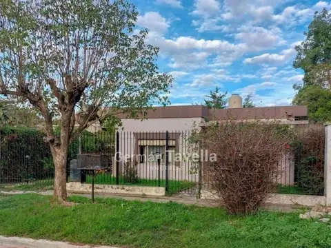 Venta Casa 3 Ambientes con jardin, Villa Udaondo, Ituzaingo