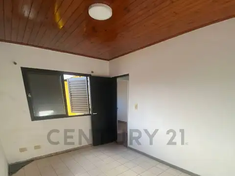 75 Esquina 137 , Piso 1
