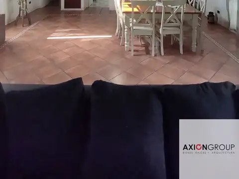 Casa 7 ambientes con 3 baños