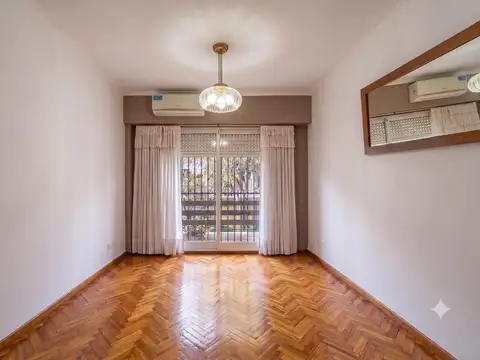Departamento en Venta en Chacarita, USD 170.000