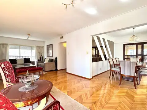 Venta dpto 4 Amb /dep Balcón y 2 Cocheras Fijas
