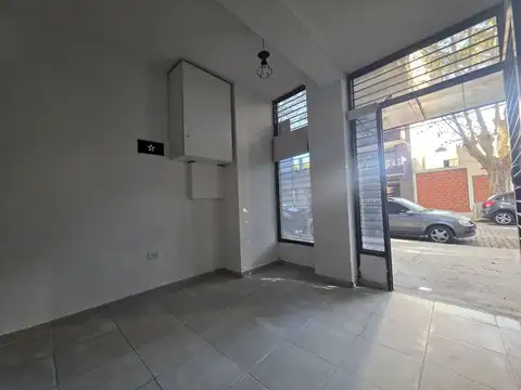 VENTA. LOCAL COMERCIAL DE 23 M2. PARQUE CHAS, CABA