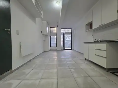 Local en Venta en Parque Chas, USD 50.000