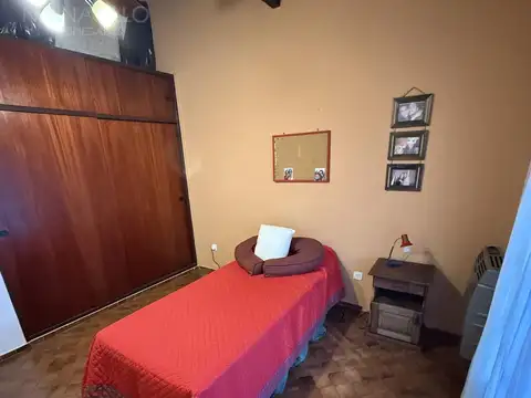 CASA 5 AMBIENTES EN VENTA EN CASTELAR NORTE