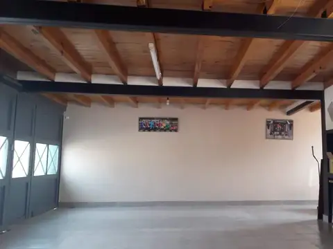 Casa 7 ambientes con 3 baños