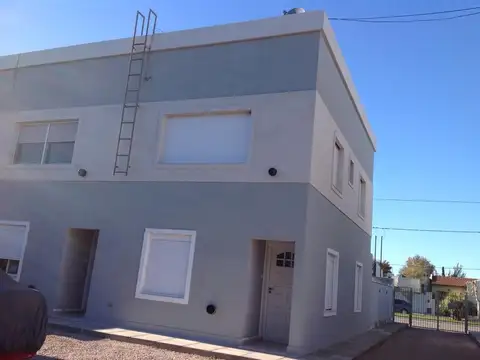 Depto Tipo Casa en Venta de 3 ambientes