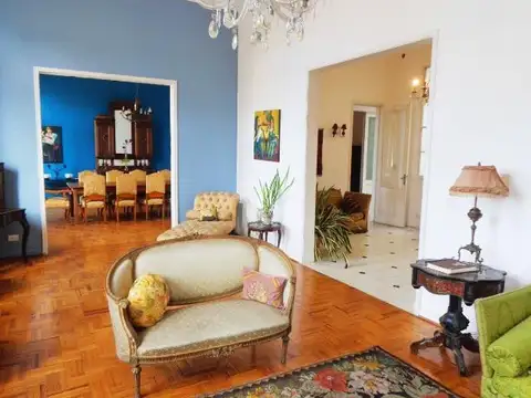 Departamento en Venta de 7 ambientes