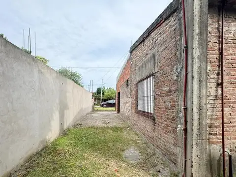 Casa 3 ambientes con 1 baño