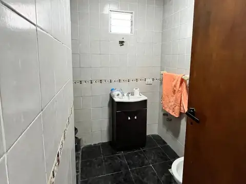 Casa en Venta en Berazategui, USD 140.000
