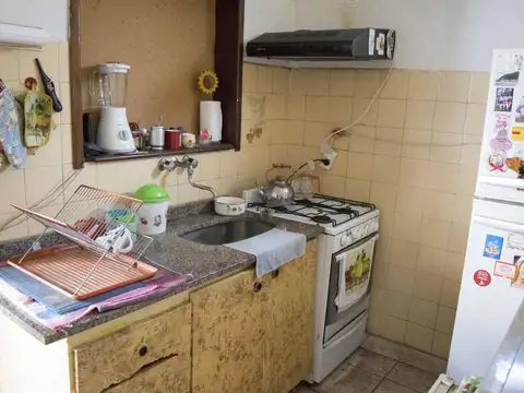 Casa 3 ambientes con 1 baño