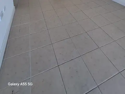 Impecable dos amb. con balcón, totalmente luminoso y con vista abierta!