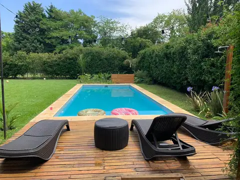 Flaubert al 1300 - Buenos Aires Village