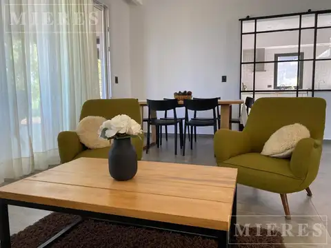 Casa en Alquiler Temporal de 4 dormitorios