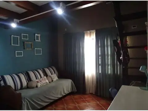 Casa en Venta con 4 cocheras