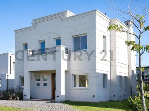 VENTA CASA 7 AMBIENTES EN ACACIAS PUERTOS