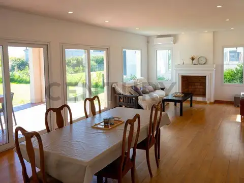 Casa en Venta en Puertos - Acacias, USD 310.000