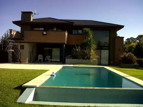 Casa en Venta de 4 dormitorios