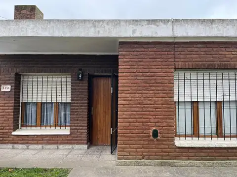 CASA EN GROSELLAR  3 AMB.  DAPROTIS 6359