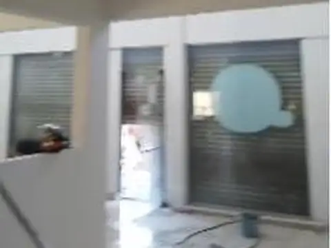 ALQUILER DE LOCAL CON OFICINA Panamericana km.35 y Henry Ford