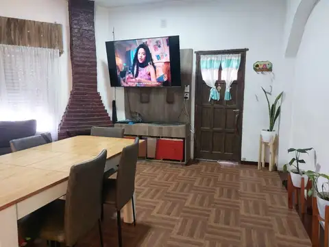 Depto Tipo Casa en Venta con 1 cocheras