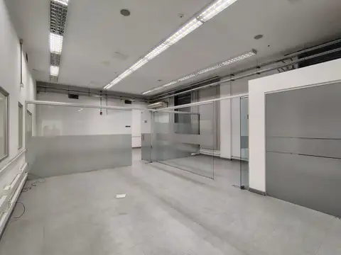 Oficina Monoambiente con 8 baños