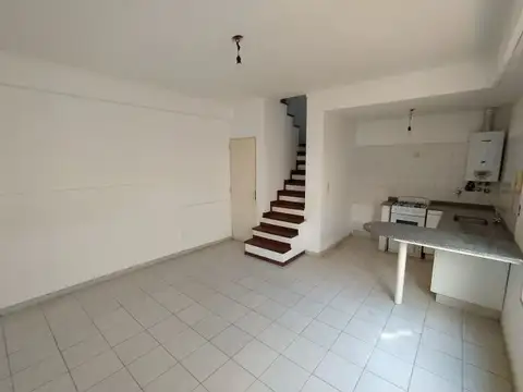 Departamento Dúplex de Pasillo