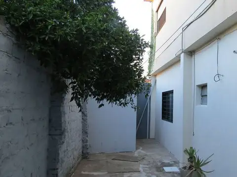 Depto Tipo Casa en Venta en Jose Leon Suarez, USD 62.000
