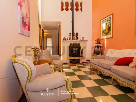 Casa en Venta con 1 cochera