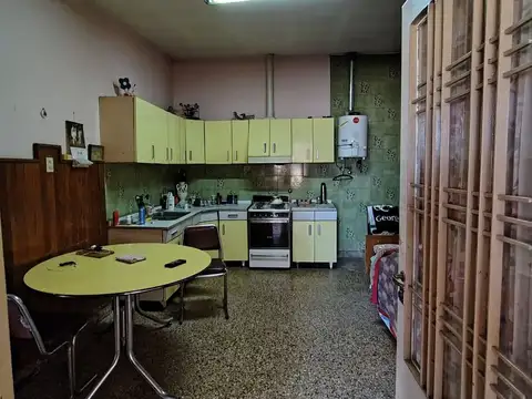CASA EN VENTA EN ACEVEDO CON PATIO